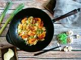 中式炒菜の铁锅鲜虾白菜的做法[图]