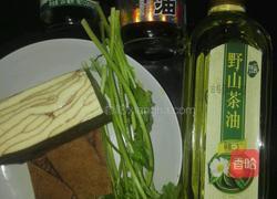 山茶油拌千层香干的做法图解1