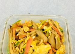 腊肠平菇炒蛋