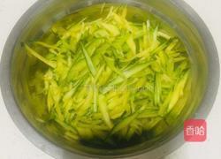 香煎南瓜丝饼的做法图解1