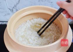 腊肠煲仔饭的做法图解8