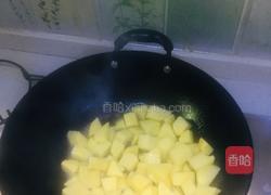 土豆烧牛腩的做法图解5