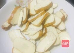 小香菇青椒炒豆干的做法图解1