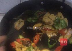 小香菇青椒炒豆干的做法图解8