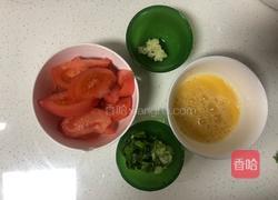 西红柿蛋花汤的做法图解1