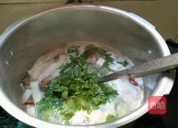 香菜鸭肉宽面的做法图解12
