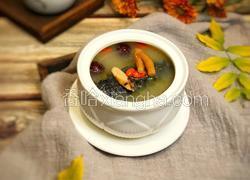 药膳乌鸡汤