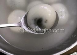 黑芝麻馅汤圆