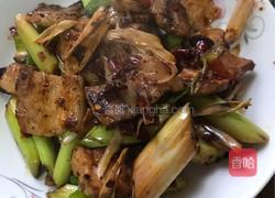 蒜苗回锅肉的做法图解4