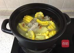 玉米排骨汤的做法图解8