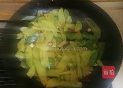 莴苣青椒炒肉丝的做法图解8