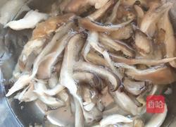 平菇炒肉的做法图解4