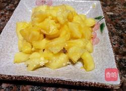 菠萝虾仁炒饭的做法图解2
