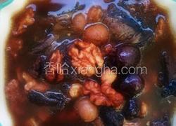黑豆桃仁乌鸡汤