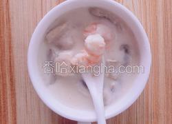 鸡胸肉奶油蘑菇浓汤