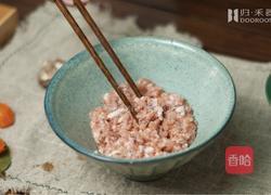 黄金锅巴不用愁，珐琅锅版『肉饼咸蛋煲仔饭』，胃口大开！的做法图解1