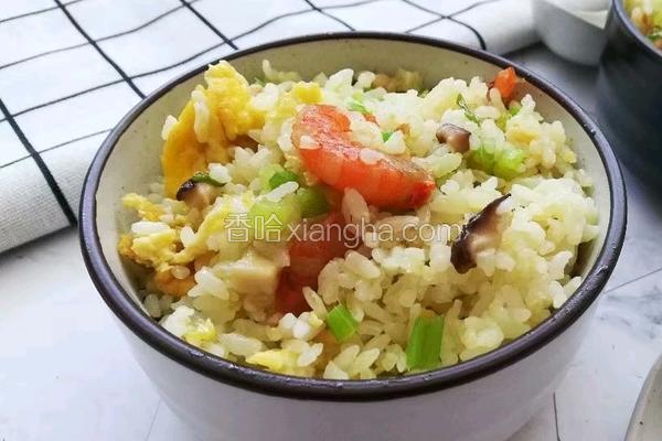 西芹虾仁蛋炒饭