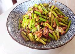 蒜苔炒肉丝