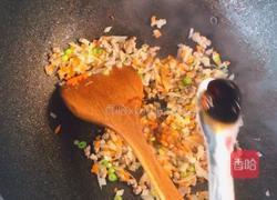 自制辣白菜炒饭的做法图解5