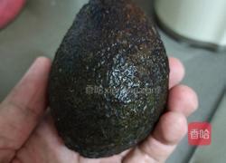 牛油果奶昔的做法图解1