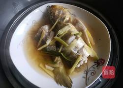 清蒸黄鱼的做法图解2