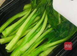 白灼菜心的做法图解2