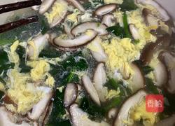 家常暖汤｜菠菜香菇蛋汤的做法图解8