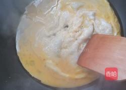 西葫芦炒鸡蛋的做法图解3