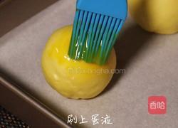 蛋黄酥：过节必备，香香酥酥超解饿！的做法图解24