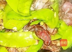 荷兰豆炒腊肠的做法图解7
