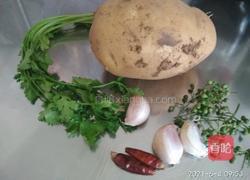 酸辣土豆丝的做法图解1