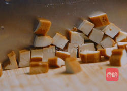 老底子香菇牛肉酱的做法图解3