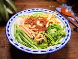 火腿鸡蛋拌面