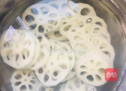 凉拌藕片的做法图解3