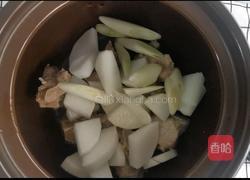 白萝卜排骨汤的做法图解5