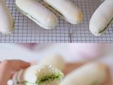 身形迷你的软式抹茶夹馅法国面包