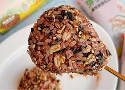 海苔红米饭团