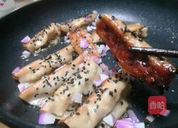 芝麻洋葱煎锅贴的做法图解5