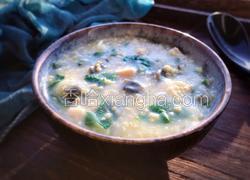 白菜冻豆腐皮蛋粥