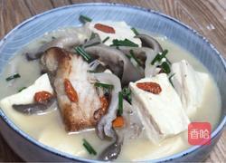 平菇豆腐清炖鱼汤的做法图解13
