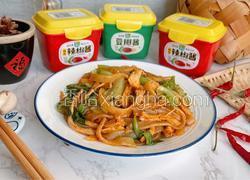 鸡肉丝炒河粉