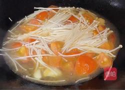 金针菇番茄汤的做法图解7