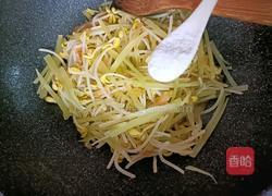 莴笋炒黄豆芽的做法图解9