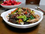 木耳平菇肉三鲜的做法[图]