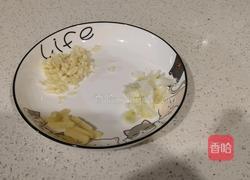 肉炒菜花的做法图解2