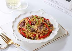 牛肉炒意面