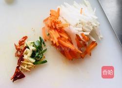 萝卜浆水面的做法图解2