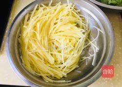 青椒土豆丝的做法图解3