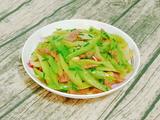 西芹炒肉丝