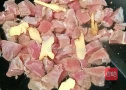 番茄土豆烧牛肉的做法图解5